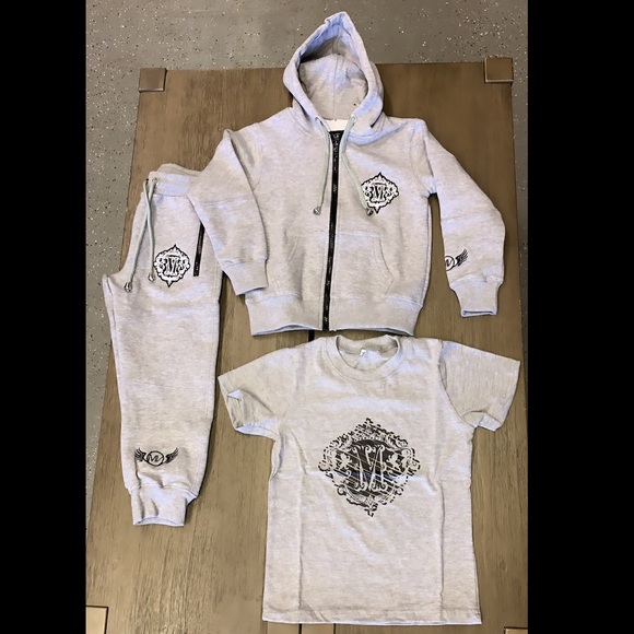 Kid Jogging Suit - Picture 5 of 5